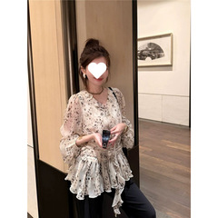【店頭売れ筋】2025春夏スターリングデザインVネックリボンヒョウ柄シャツは万能です