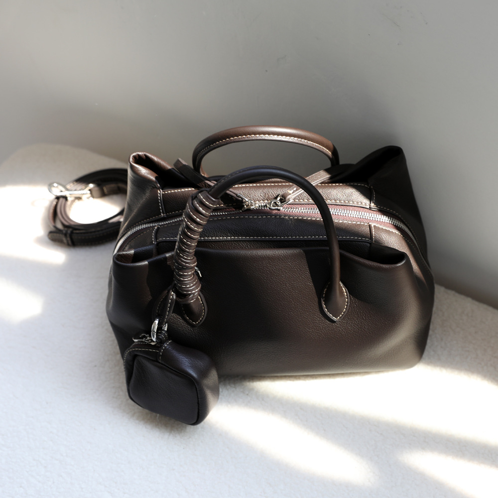 怠惰な風の高級な頭層の牛皮のマントーは多くの仕切りの単肩の斜めのショルダーバッグを包んでいます。