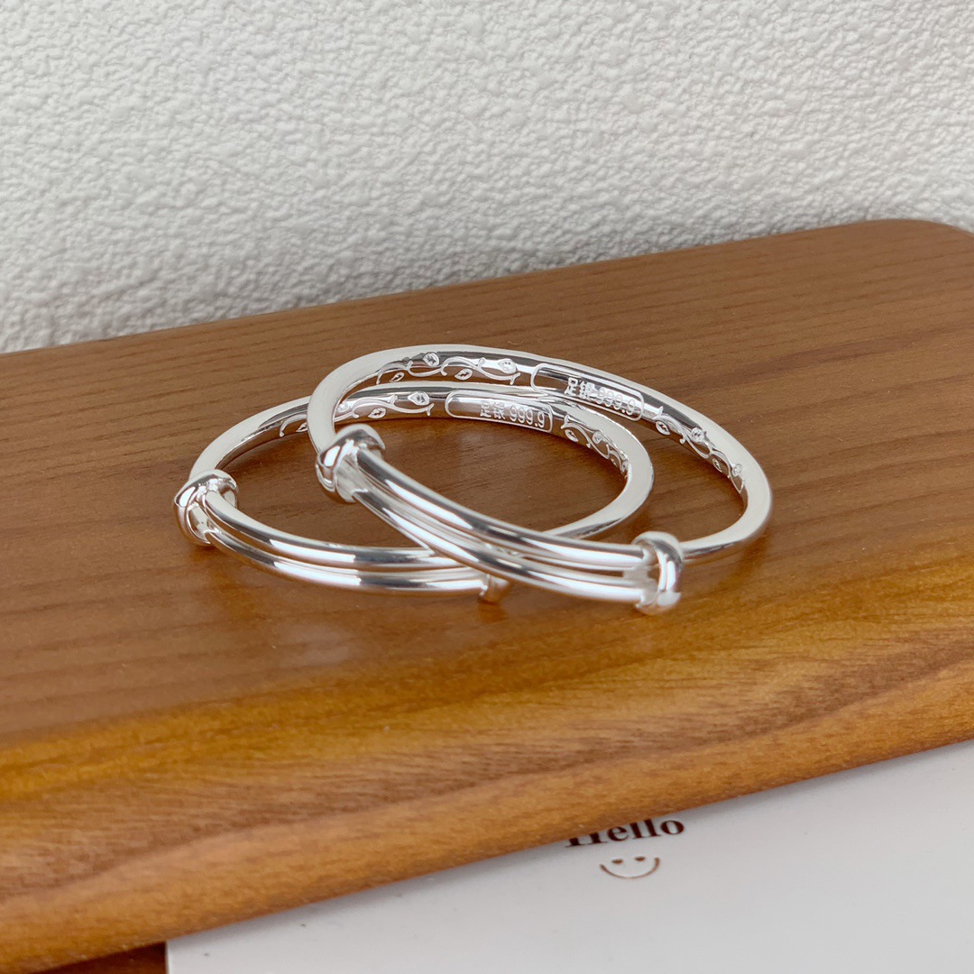 Дет bracelets?