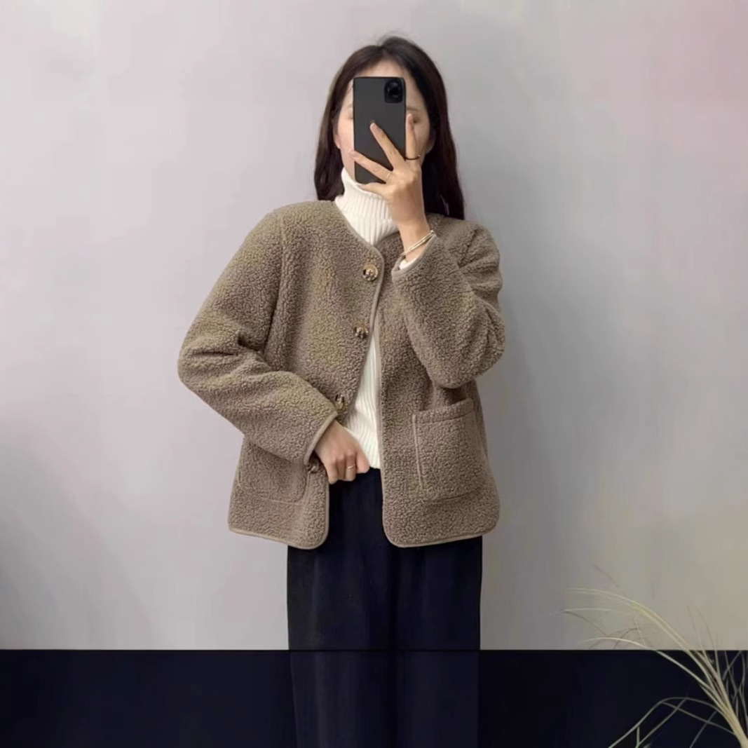 Autumn and Winter Faux Shearling Oversized Chanel-Style Women's Jacket, Korean Version, Loose Short Round-Neck Top, Trendy Casual Versatile