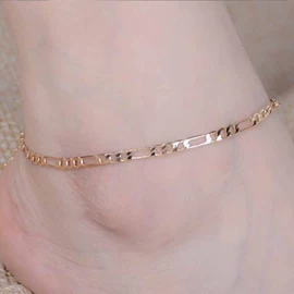 项链;耳环;胸针