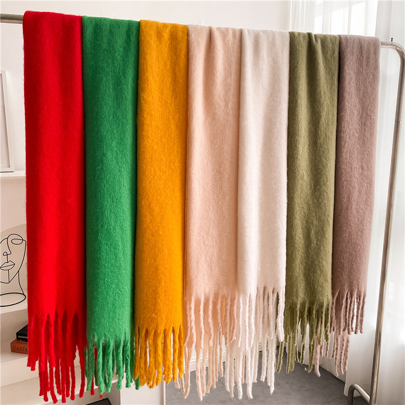 Pañuelo De Mohair De Color Puro, Bufanda Con Flecos Alargados Para Invierno, Bufanda Gruesa De Exportación Europea Y Americana Para Hombres Y Mujeres display picture 1