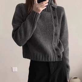 韩系感灰色高领毛衣女秋冬外穿不规则软糯翻领针织开衫外套厚