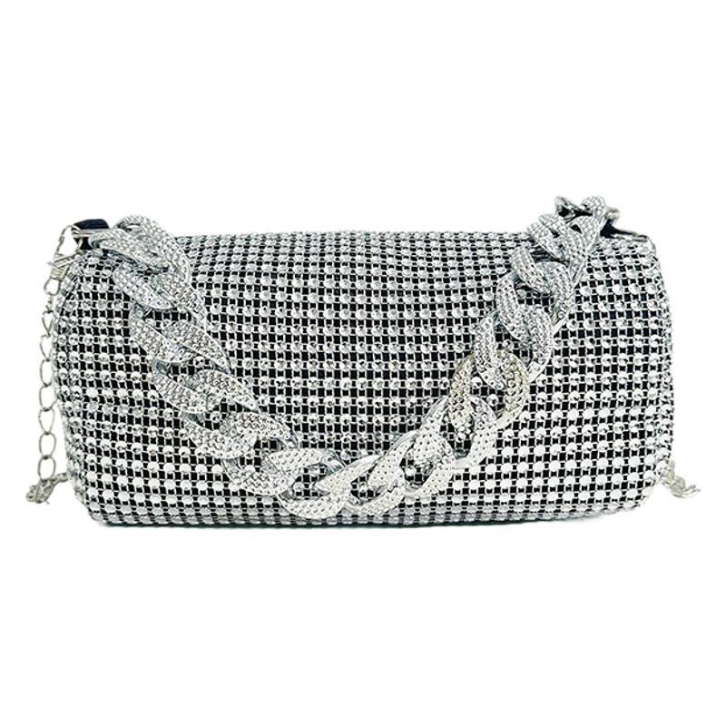 Bolsa de cadena de taladro de la red de comercio exterior para mujeres 2025 nueva primavera personalidad explosión de estilo extranjero hombro nicho bolsa de cena para mujeres