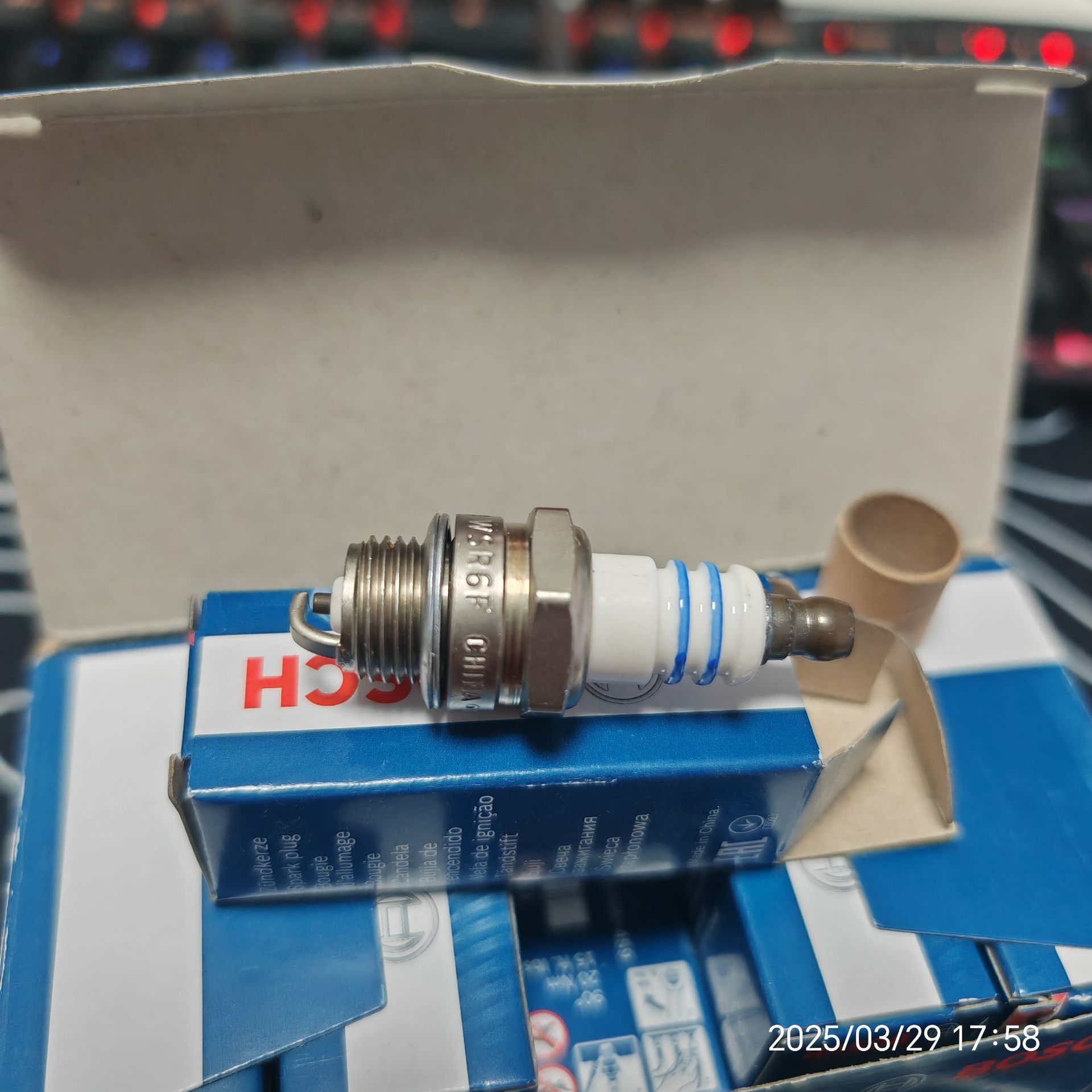 Spark Plug 0242035500/USR7AC OE:00004007009/7009B