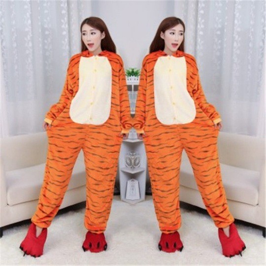 Otoño y invierno serie de animales de flanela de dibujos animados mono Goku polvo cerdo padres e hijos pareja ropa de casa interacción padre-hijo