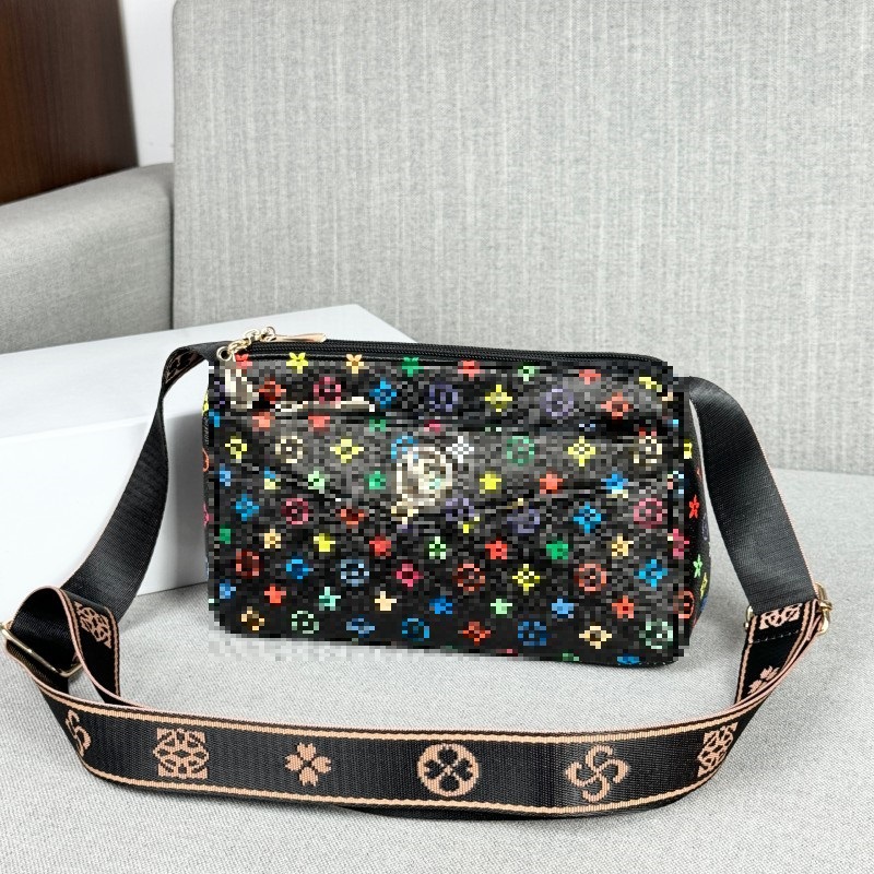 Guangzhou Hengli 2024 nuevo bolso de mensajero transfronterizo bolso casual de mediana edad bolso de teléfono móvil para mujer bolso de venta caliente bolso de hombro