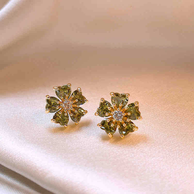 Temperamento de pendientes verdes pendientes ligeros lujosos de alto nivel sensación de pendientes zircon flores joyas geométricas al por mayor fábrica