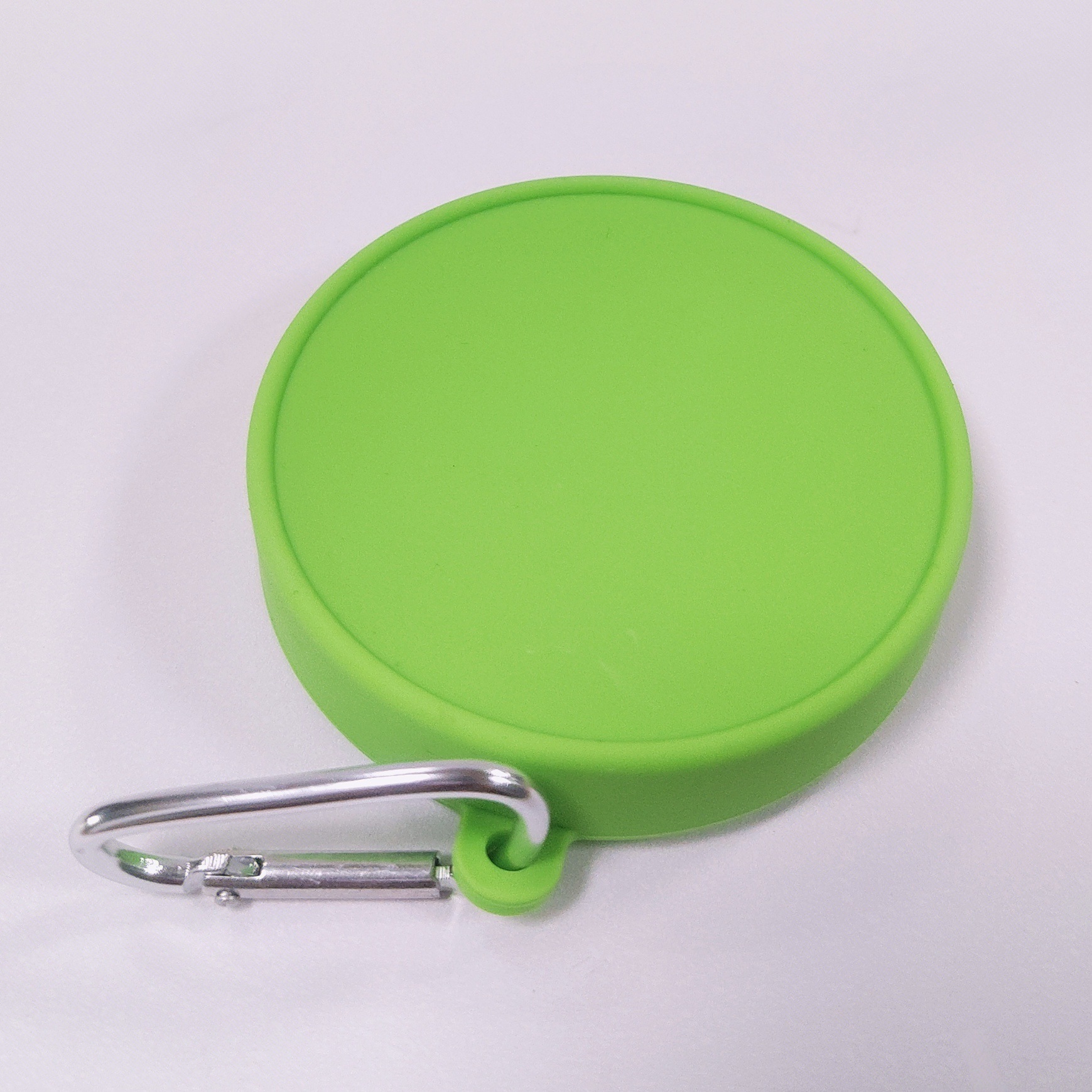 Taza de agua plegable de silicona para viajes al aire libre, taza retráctil portátil a prueba de caídas, taza de regalo de vacaciones publicitaria en stock