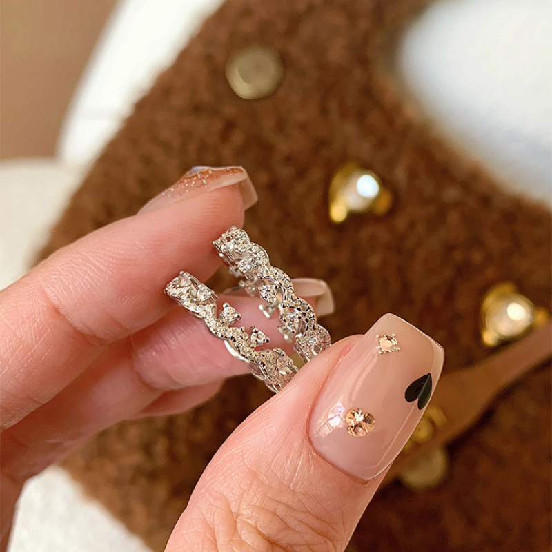 Unique Stackable Diamond Lace Ring For Women In Simple Design_voghion.com