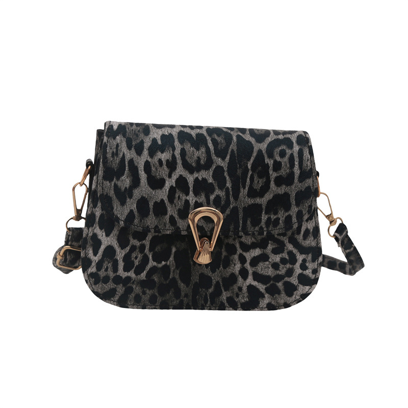 Bolsa de hombro de moda simple con bloqueo de leopardo otoño / invierno 2024 nuevo estilo coreano bolso cuadrado de aire extranjero bolso de silla de moda