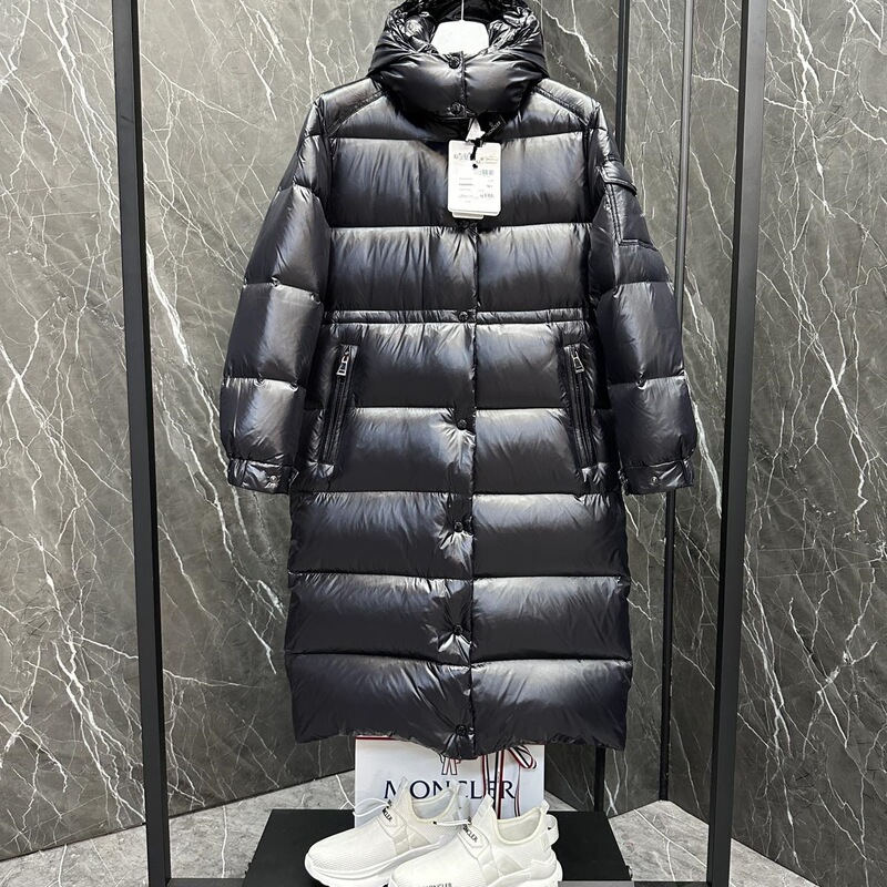 Putian high-quality Cavettaz mid-length down jacket for women, Maya style jacket with belt, trendy outerwear Putian high-quality Cavettaz mid-length down jacket for women, Maya style jacket with belt, trendy outerwear