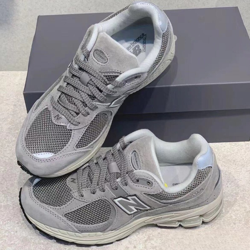 Putian Shoes Spring and Summer New Bailun Cool Run NB 2002r Yuan Zu Grey Classic Grey Men's and Women's Torre Shoes Casual sneaker