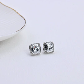 项链;耳钉;耳环