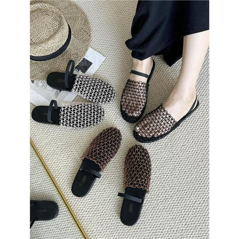Новая модель 2025 года доступна для предзаказа: летние женские шлепанцы с сетчатым верхом, одной лямкой и плоской подошвой.
