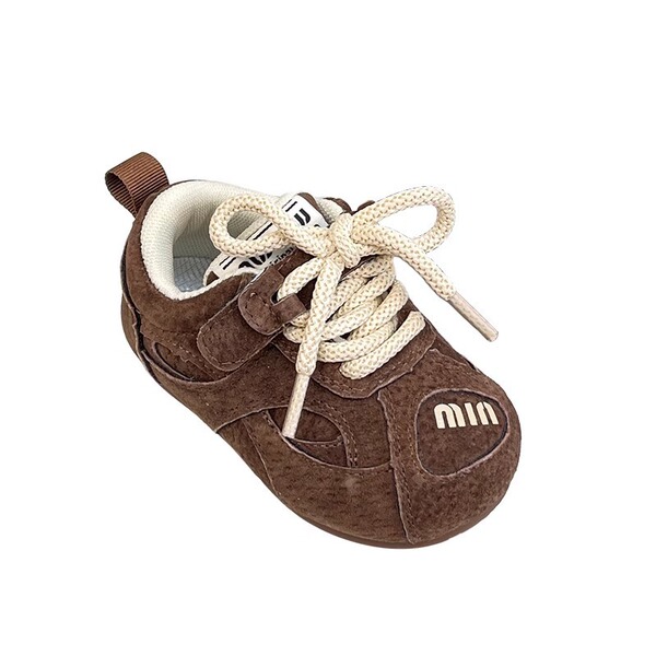 Children's sneakers for early age for leisure
