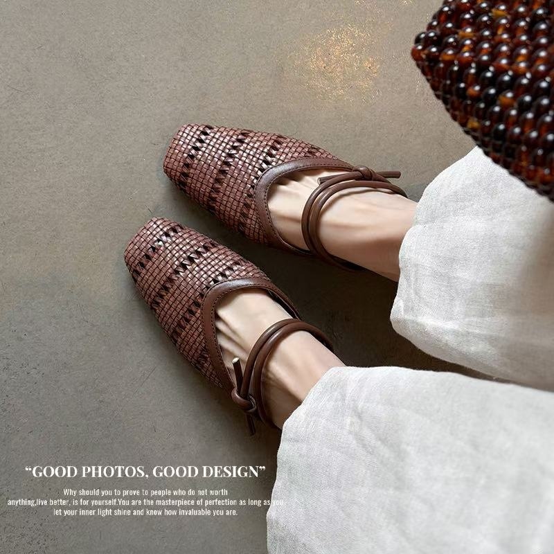 Dép sandal nữ da cừu mũi vuông gót thấp quai chữ V phối màu — màu nâu, Màu cà phê đậm, màu trắng ngà chi tiết 88