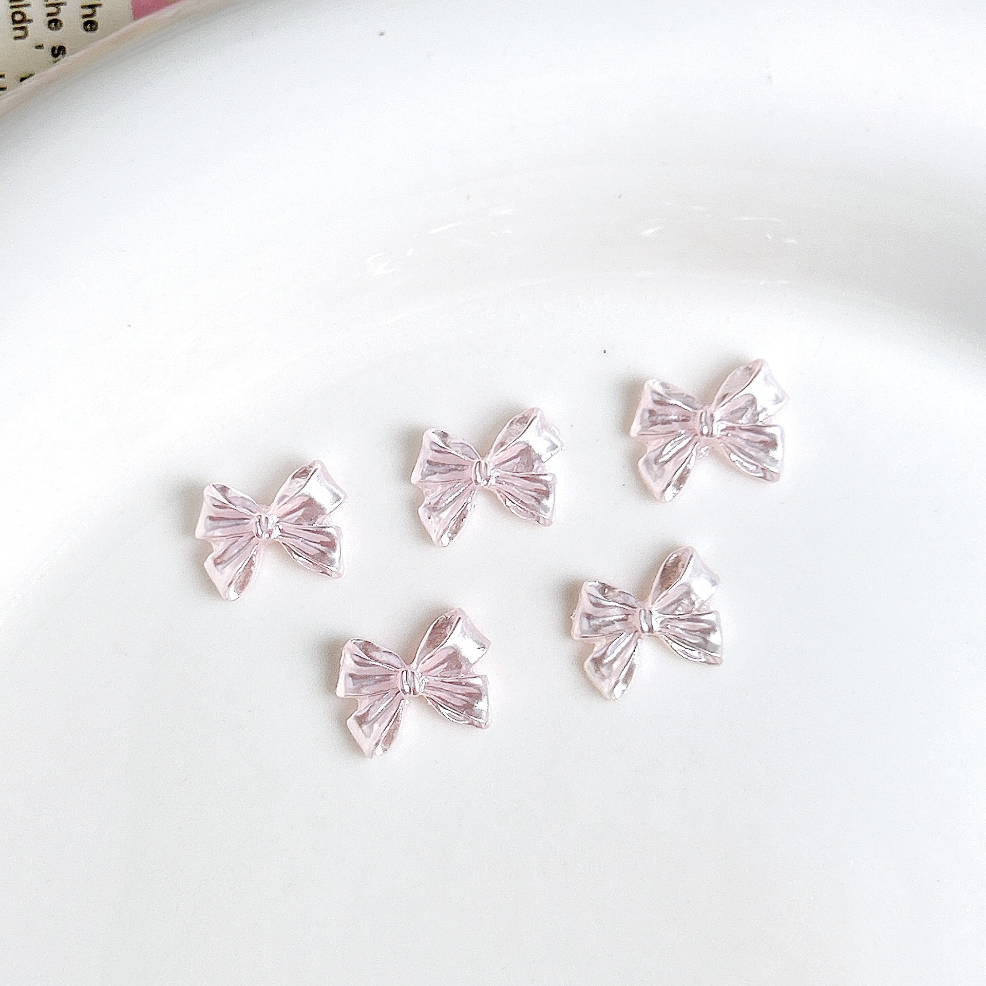 진주빛 핑크 나비넥타이