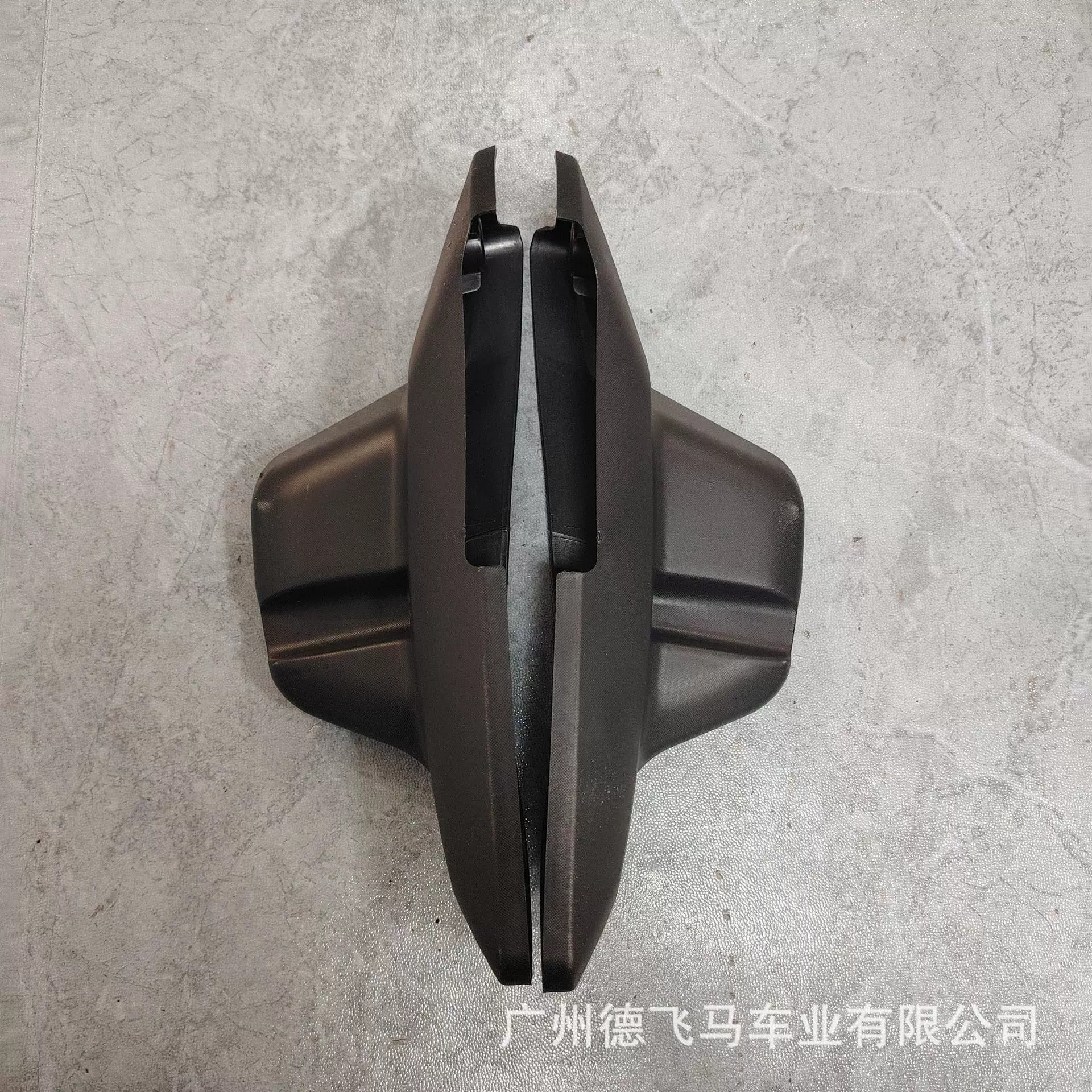 出口小牛电动车U2脚踏皮新款UQI+脚垫防水橡胶垫包边脚垫改装配件