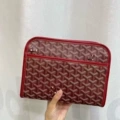 Wine red