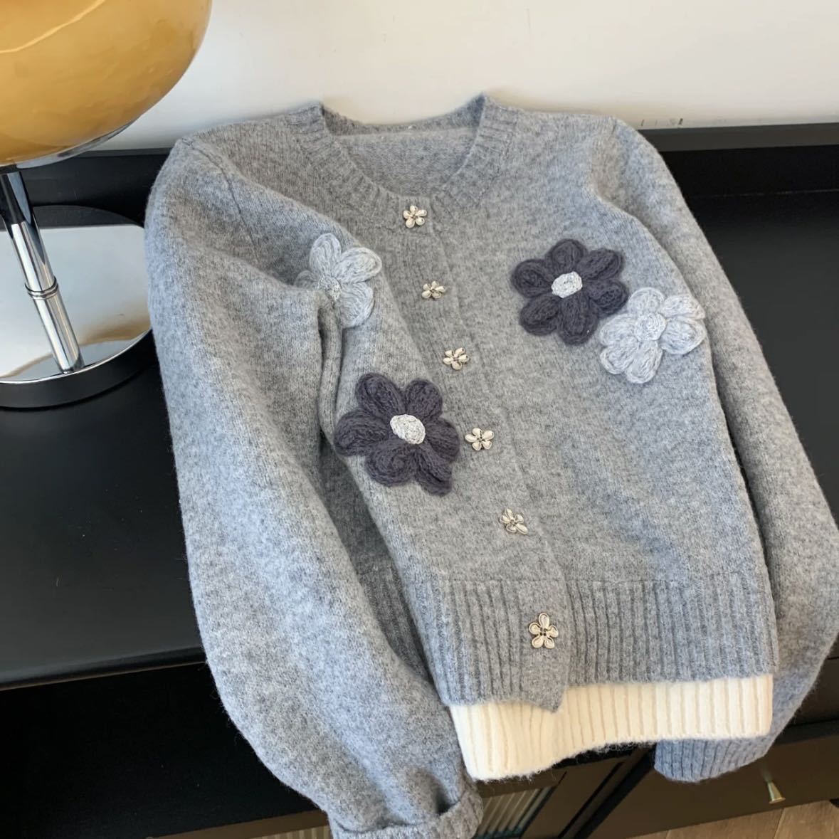 韩系撞色提花花朵刺绣图案美拉德穿搭针织上衣保暖毛衣外套女棕色