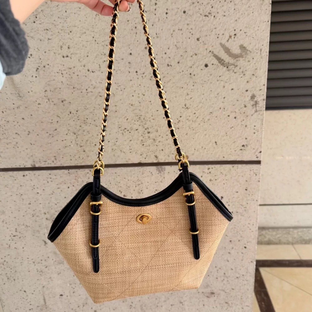 Large Capacity Hand-Woven Tote Bag For Women 2026 New Arrival Luxury Niche High-End Commuter Shoulder Bag - Thumbnail 4