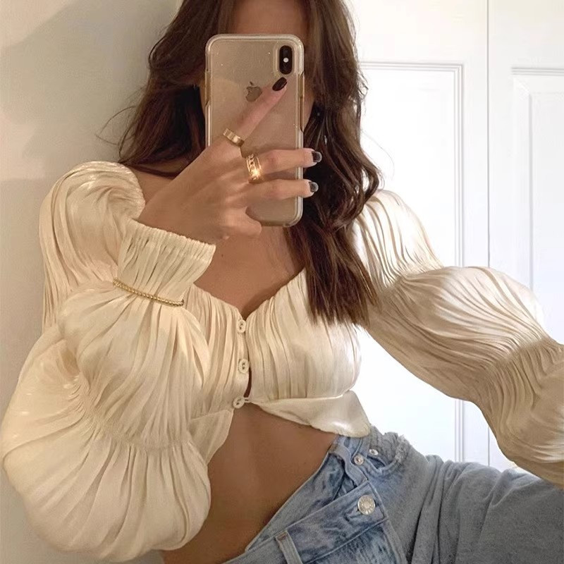 Fashionable High-End Silver Glitter Fabric Square-Neck Cardigan Short Shirt for Women, Summer Beach Long-Sleeve Chic Top for Outerwear Fashionable High-End Silver Glitter Fabric Square-Neck Cardigan Short Shirt for Women, Summer Beach Long-Sleeve Chic Top for Outerwear