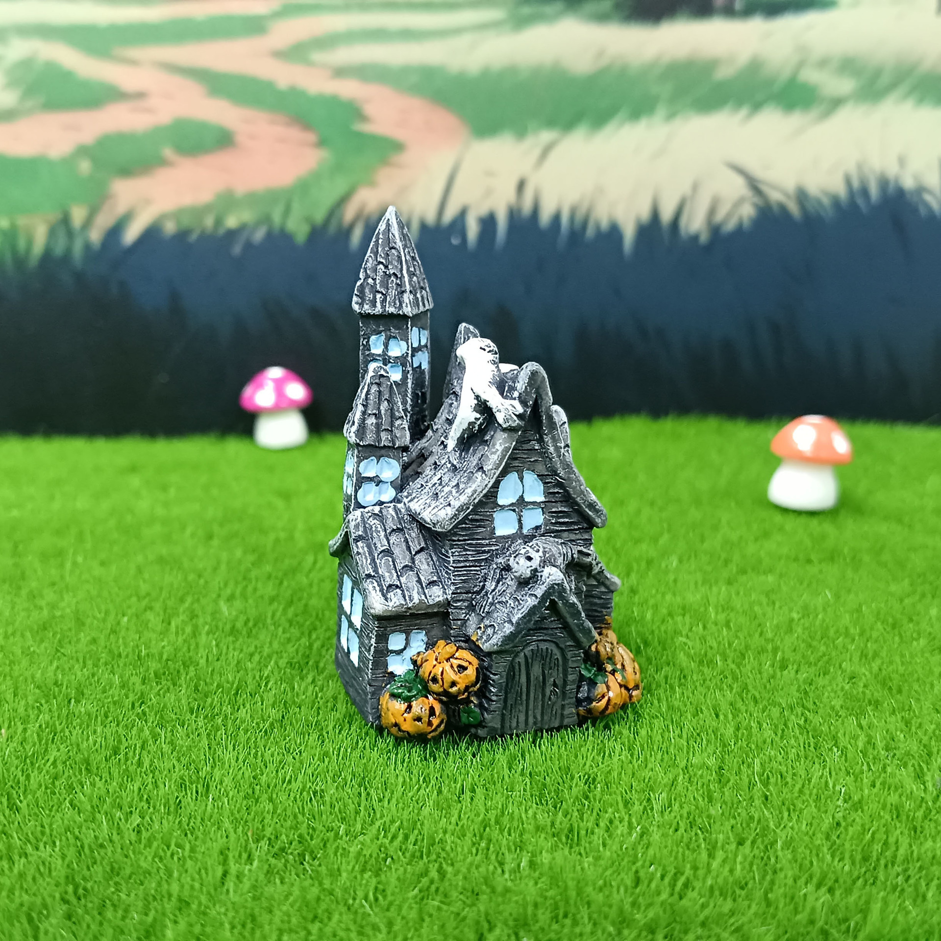 Pequeña pecera, paisaje de micro-paisaje, plantas en macetas carnosas, decoración de Halloween al por mayor, resina de simulación, castillo europeo