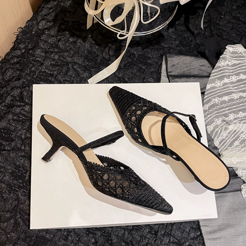 Высокая версия D-Home с заостренными каблуками на высоких каблуках