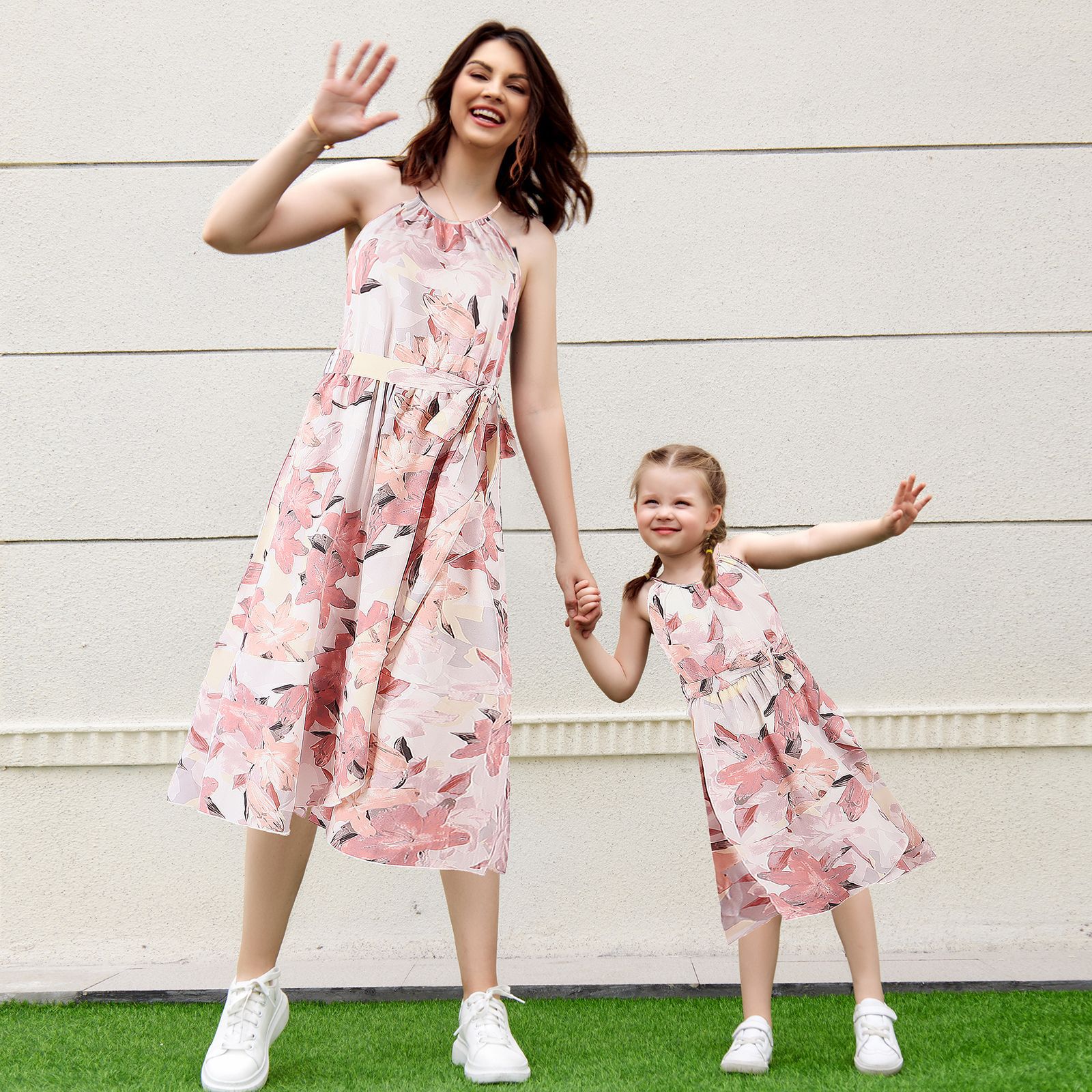 Cute Simple Style Flower Knee-length Family Matching Outfits display picture 1