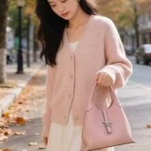 fiedlesisi/�Ƶ���������ͬ���L�����˻@�Ӱ�Ů��ˮͰ�������