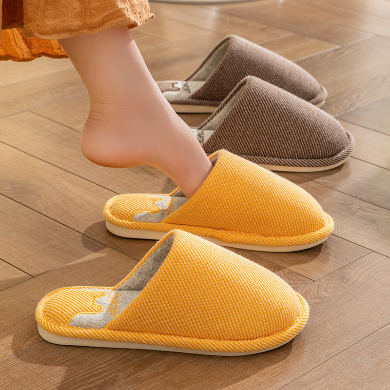 Four Seasons Linen Slippers Women's Winter Spring and Autumn Indoor Cotton Slippers Home Non-slip Couple Household Cotton Slippers Wholesale Four Seasons Linen Slippers Women's Winter Spring and Autumn Indoor Cotton Slippers Home Non-slip Couple Household Cotton Slippers Wholesale