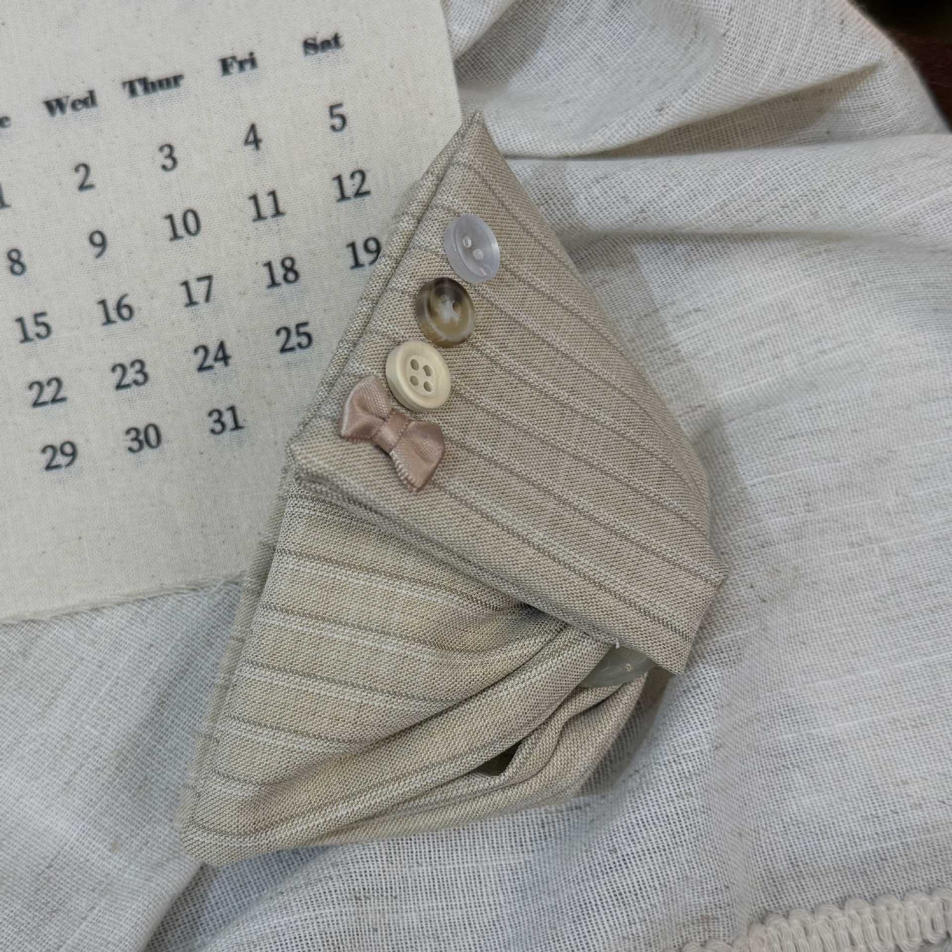 카키 스트라이프 버튼 삼각 그리퍼