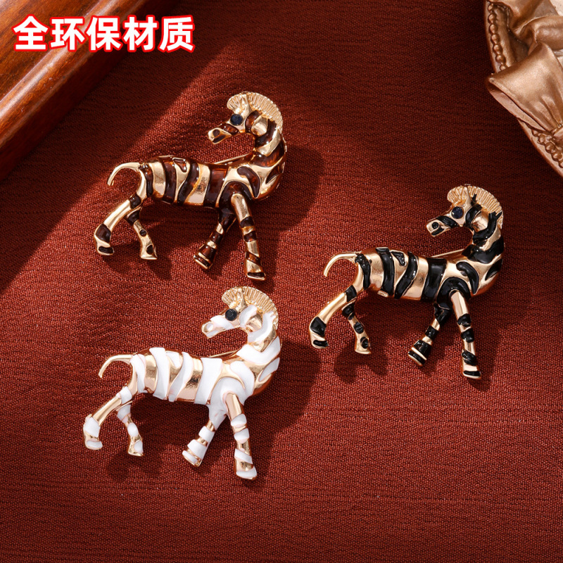 生肖马胸针别针饰品时尚设计感小众复古风男士胸饰马年纪念品礼物|undefined