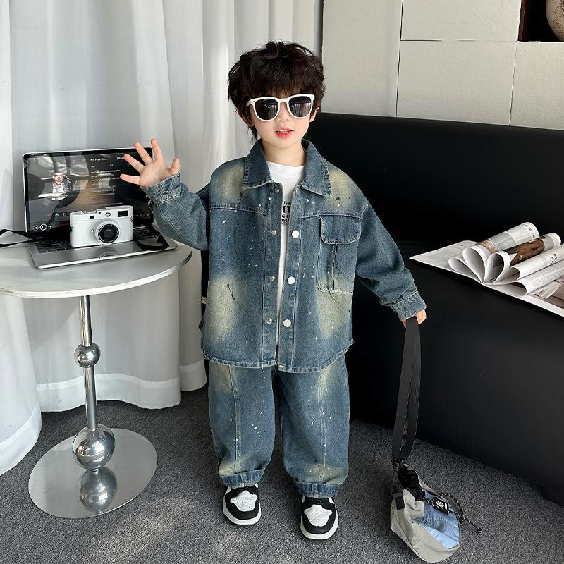 7057 traje de mezclilla para niños primavera y otoño 2025 nueva ropa de bebé de tres piezas de la calle frita y guapa para niños coreanos