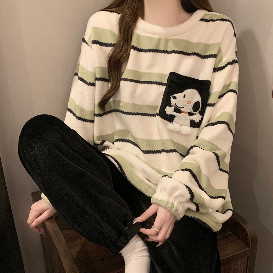 Pijamas transfronterizos de mujeres otoño y invierno nuevo engrosado de franela manga larga encantador conjunto de ropa cálida de dibujos animados japoneses