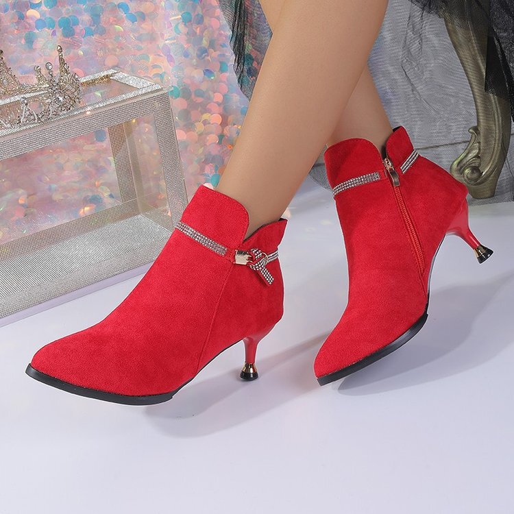 Women's Short Boots for Winter 2025, New Style with Thin Heels, Pointed High Heels, Versatile Suede, Warm, Large Size Ankle Boots