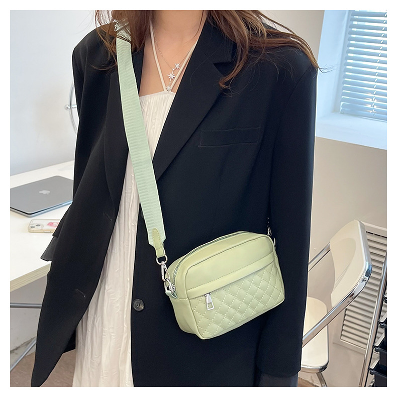 Lingge maquillage 2023 nouveau petit parfum Style épaule Guangzhou mode sac de téléphone pour femmes_voghion.com