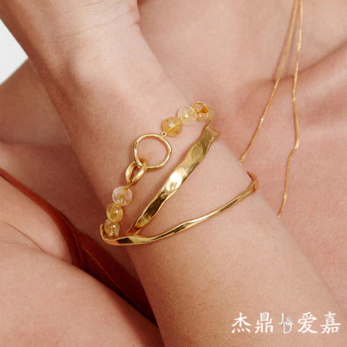 Brazalete de acero de titanio de Europa y los Estados Unidos, brazalete de acero inoxidable, brazalete de metal de alta calidad, joyas transfronterizas