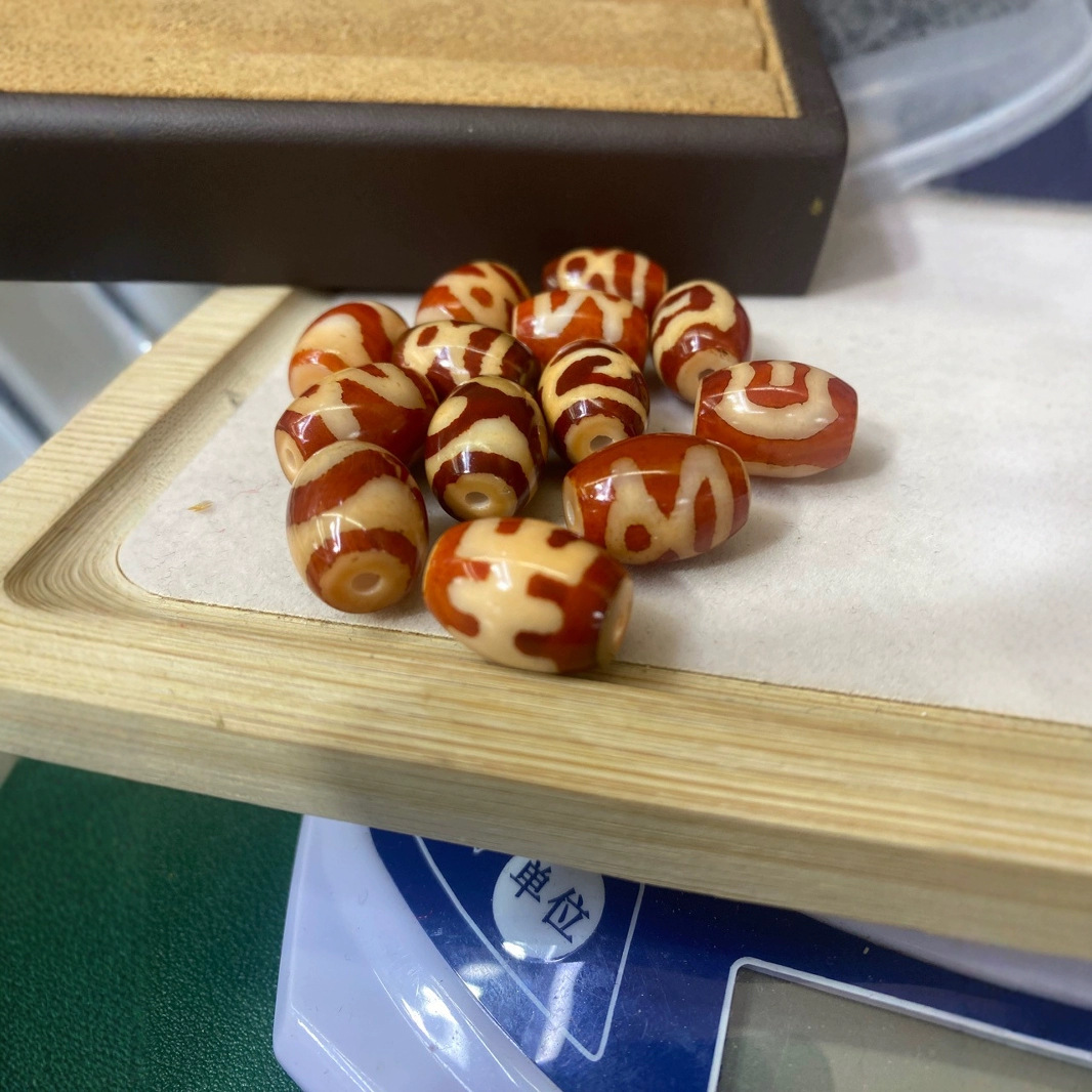 (2개) 천연 마노 오래 된 빨간 치아 부 호랑이 이빨 구슬 팔찌 DIY 액세서리 크기 12.3?? 15.8