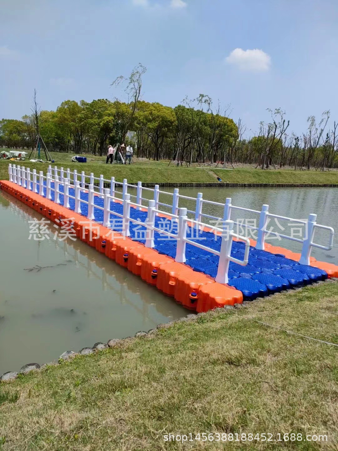 内河水上游艇泊位浮台 湖泊景观平台浮箱 刚钢结构组合承重台