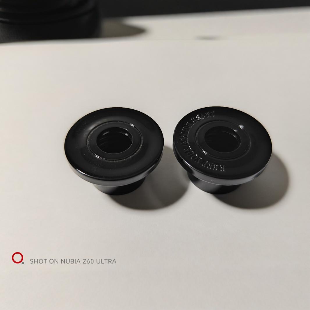 高光黑色喷油香薰盖亮面T形盖 28牙香薰瓶盖罩光28MM塑料盖喷雾