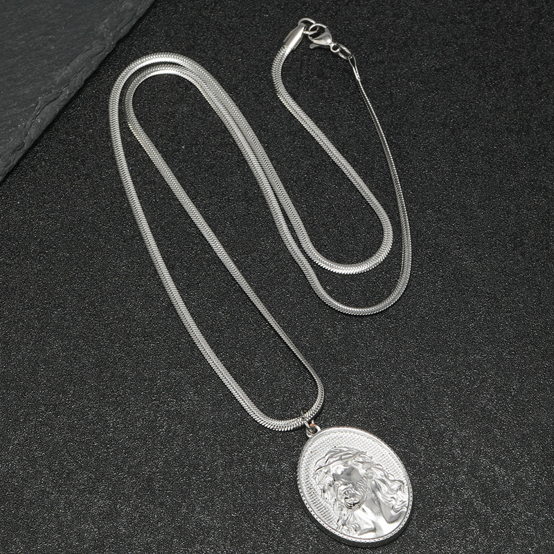 Acero inoxidable transfronterizo hidráulico elíptico relieve tridimensional hombre y mujer collar cruz retro hip-hop colgante de acero titanio