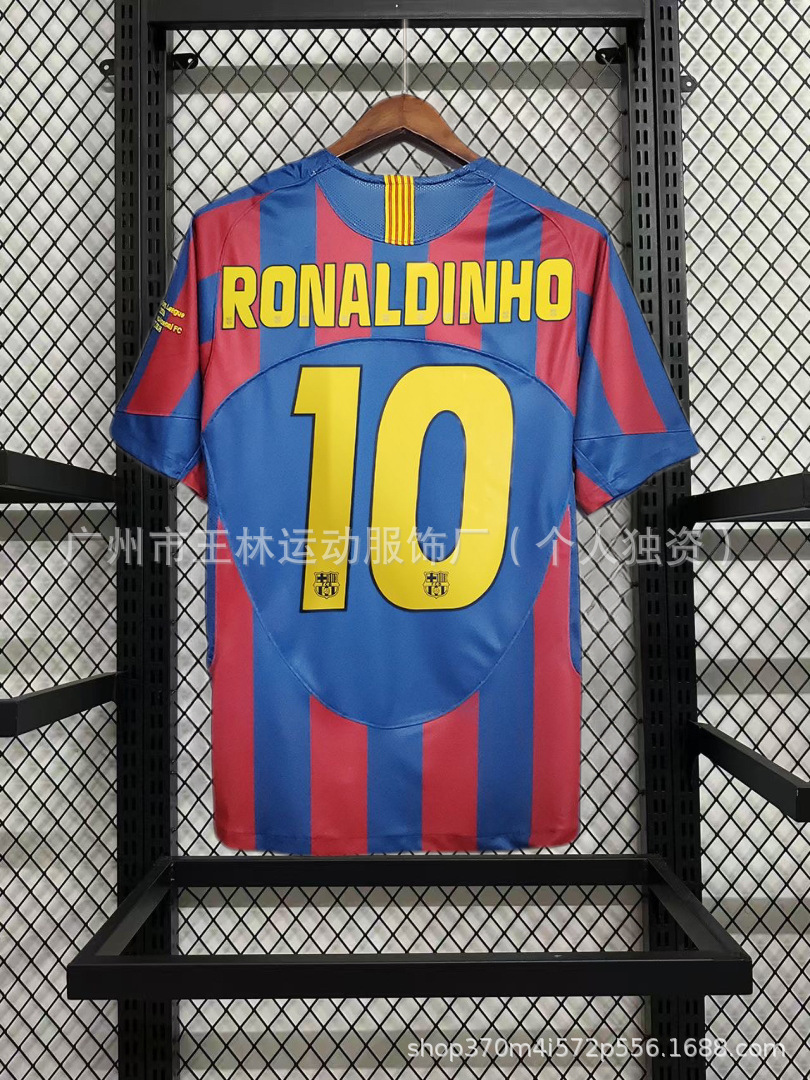 05-06 Barcelona en casa (No. 10) / S
