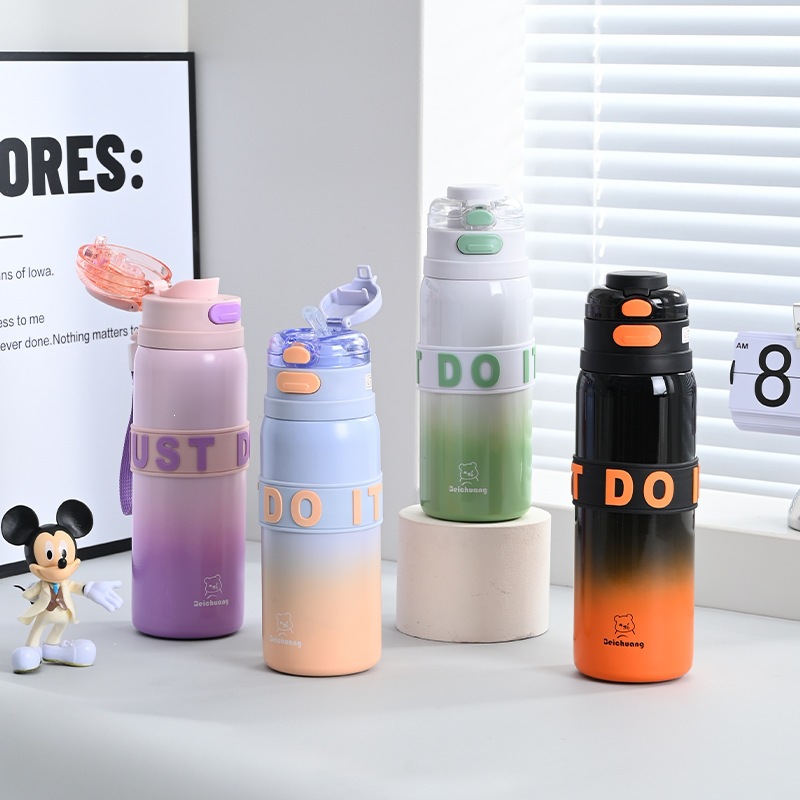 Taza de color de alto valor de color gradiente cubierta de rebote doble taza de aislamiento térmico de alta capacidad deportiva taza de agua de acero inoxidable portátil