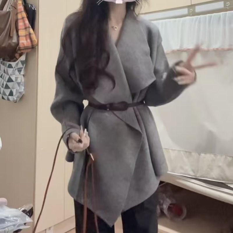 女性の秋冬の新型の純色の気質の長袖はゆったりしています。|undefined