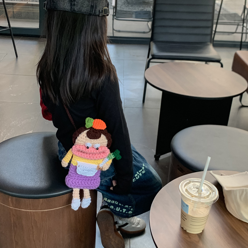 Bolsos de hombro de dibujos animados japoneses para niños y niñas feos y lindos, extraños bolsos de mochila para niños con cabeza de rábano 2024 nuevos bolsos para niños
