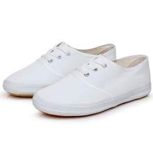 白球鞋白网鞋男女帆布鞋学校指定白布鞋小白鞋体表演白鞋厂家发