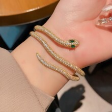 �羳���Q���s���������C���Ԏ׺ν������CŮ���ە������Ʒ�Y��