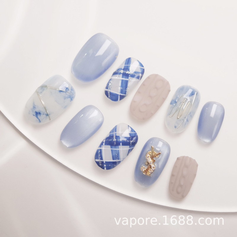 Cat-Eye Blue Handmade Nail Tips, Pure Handcrafted, Clear Diamond Pattern, High-End Feel, Diamond Embellishments, Brightening Effect, Nail Art Wholesale